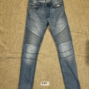 Divided Men's Light Blue Skinny Jeans